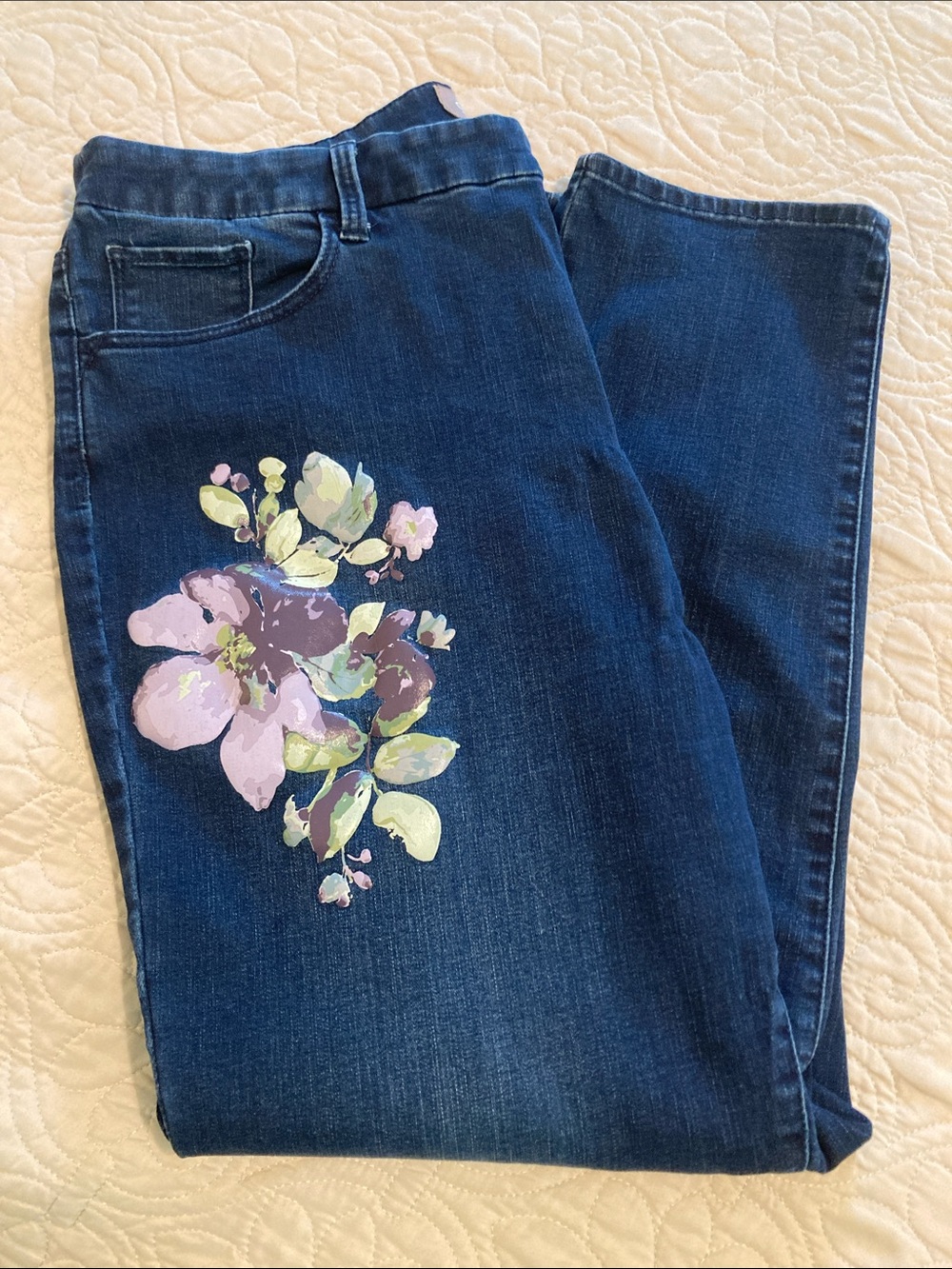 Chico's Navy Cropped Jeans with Pastel Floral Accent Chico’s Size 2.5 US Size 14